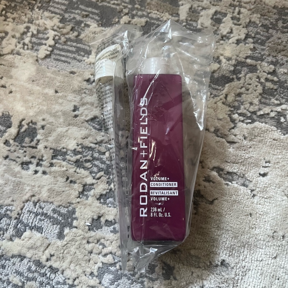NEW Rodan + Fields Volume + Conditoner